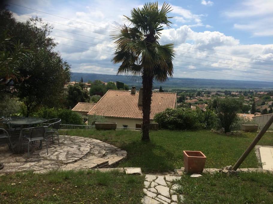 Appartement Sur La Colline Avec Acces Piscine Volx Exterior foto