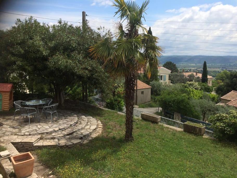 Appartement Sur La Colline Avec Acces Piscine Volx Exterior foto